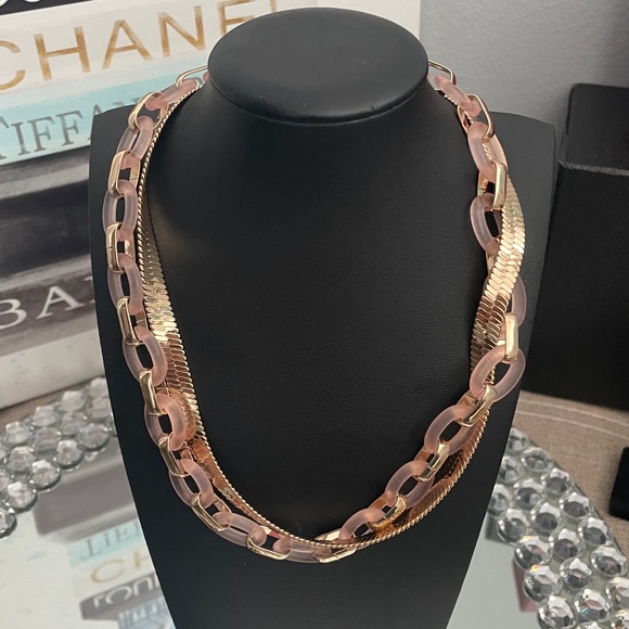 ✨ Goldtone and Champagne Pink Chain Necklace✨NWT - Picture 5 of 8